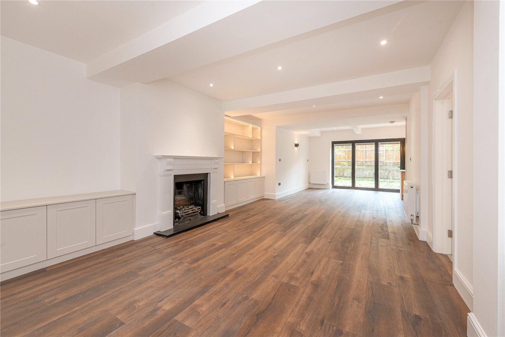 Flat Cambridge Gardens in Greater London