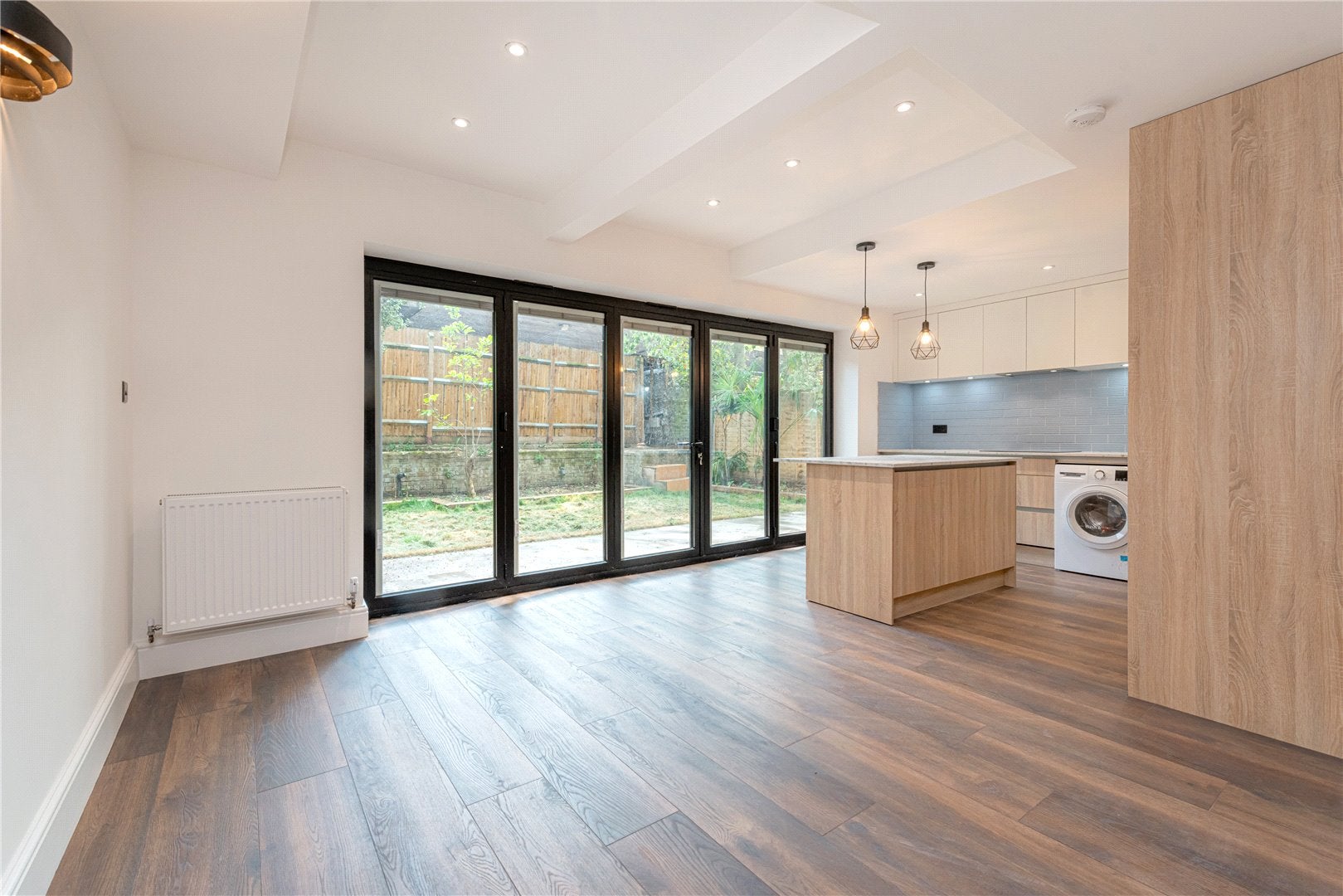 Flat Cambridge Gardens in Greater London