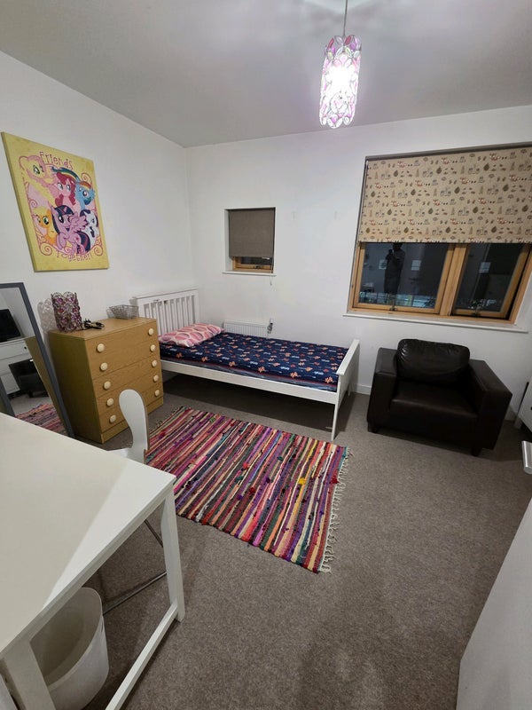Room Pragel Street in Greater London