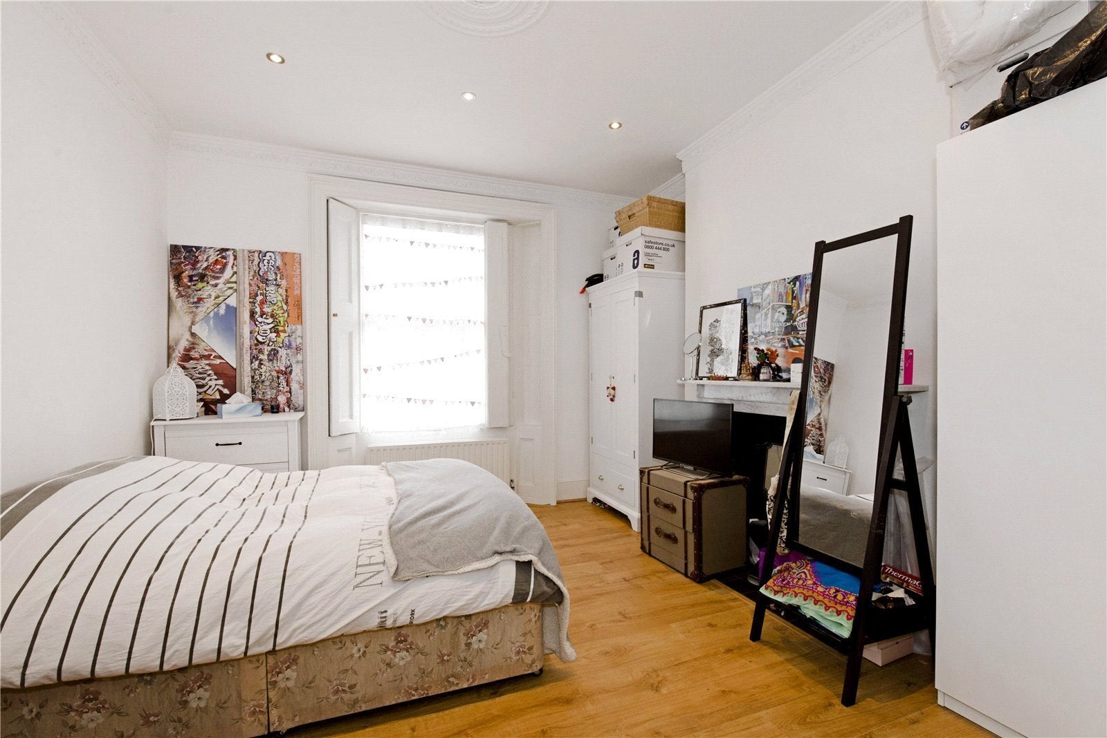 Flat Mornington Terrace in Greater London