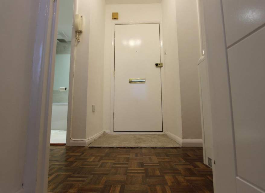 Flat Glenhurst Road in Greater London