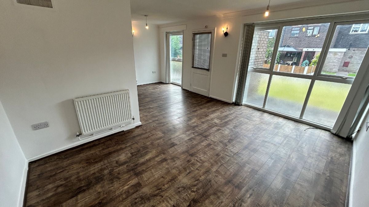 House Ridge Close in Darlaston