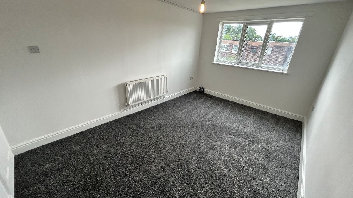 House Ridge Close in Darlaston