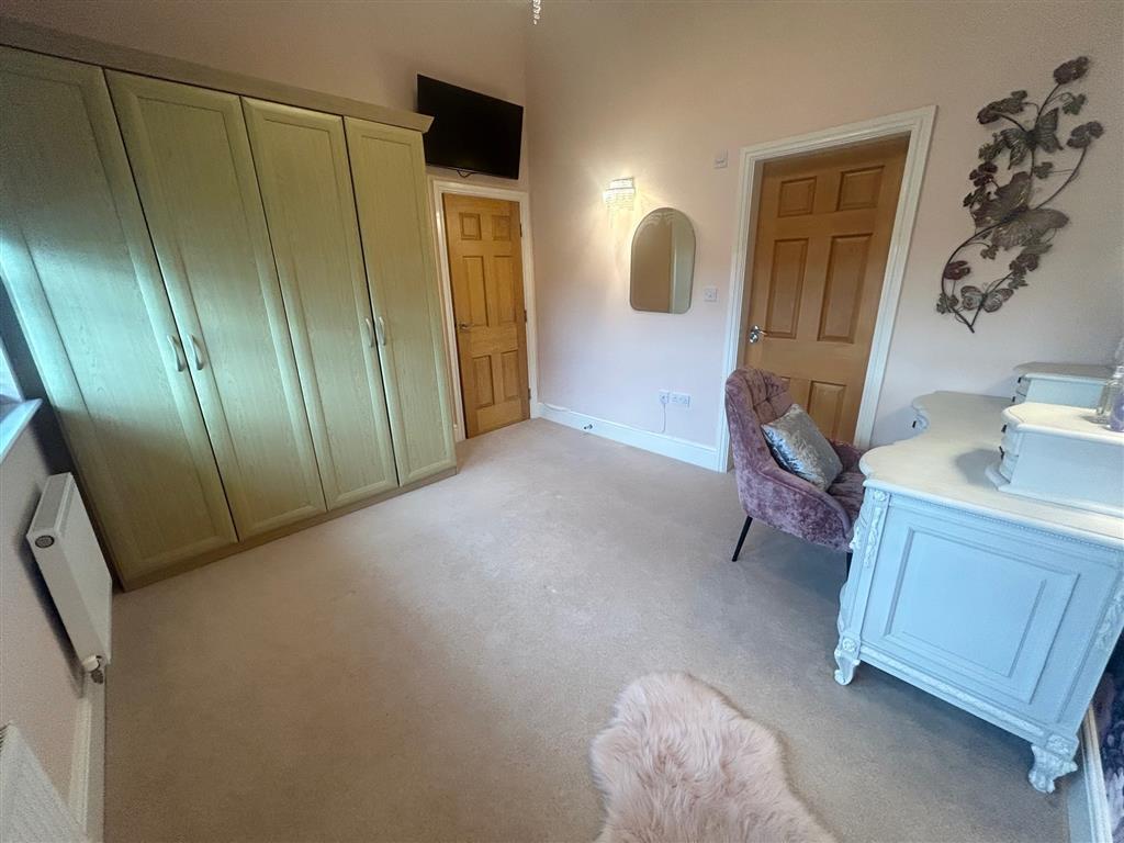 House Pemberton Grove in Doncaster