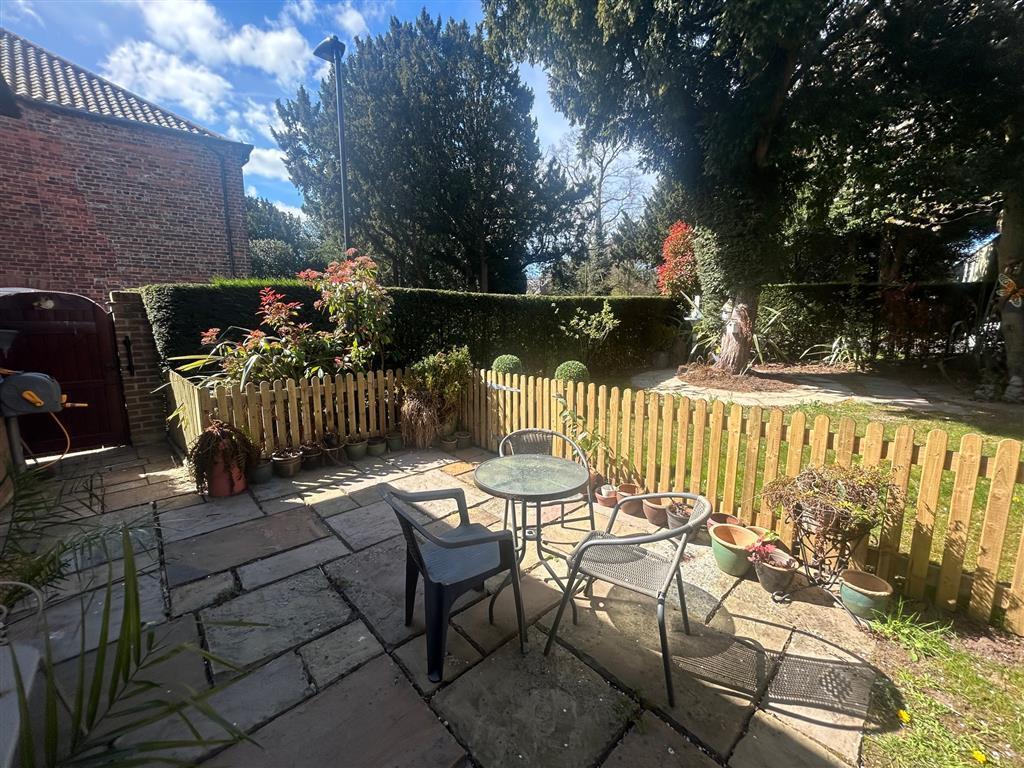 House Pemberton Grove in Doncaster