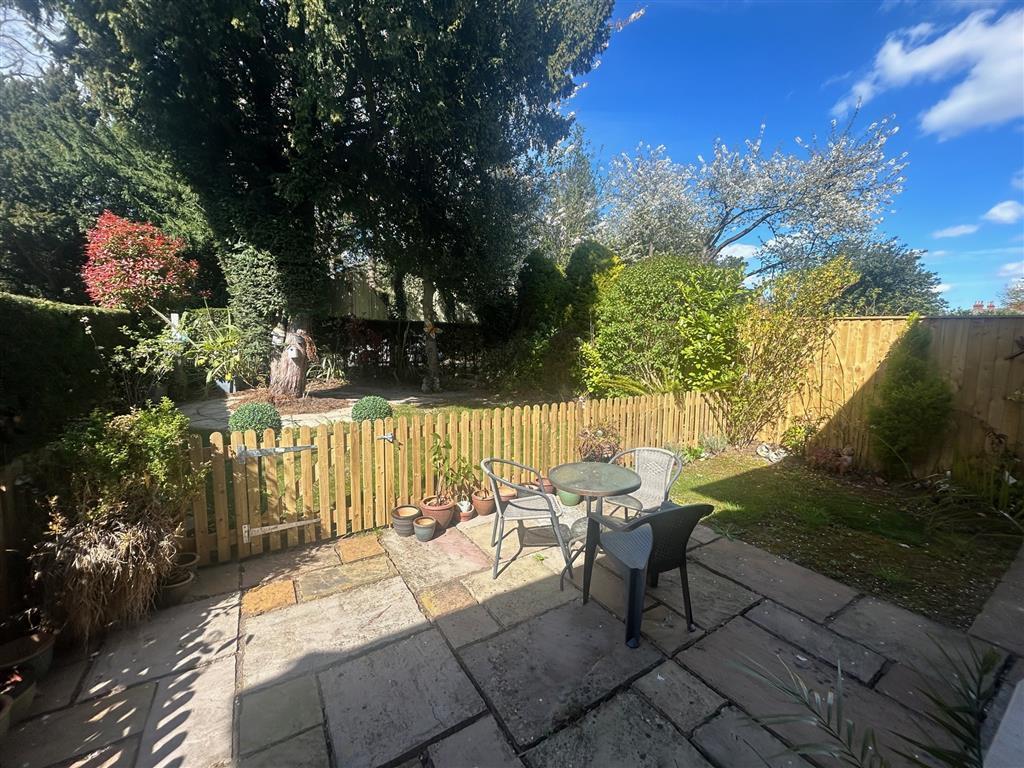 House Pemberton Grove in Doncaster