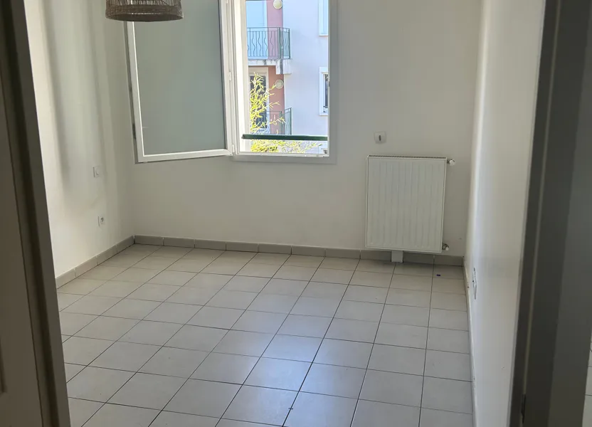 Appartement Avenue des Thermes à Gréoux-les-Bains