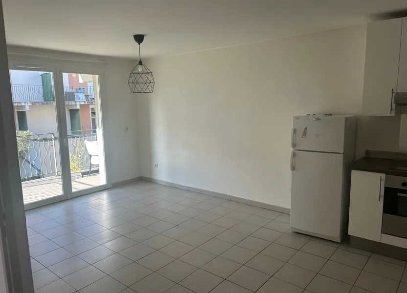 Appartement Avenue des Thermes à Gréoux-les-Bains