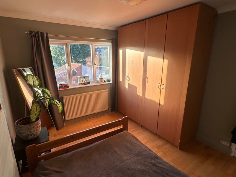 Room Princes Avenue in Greater London