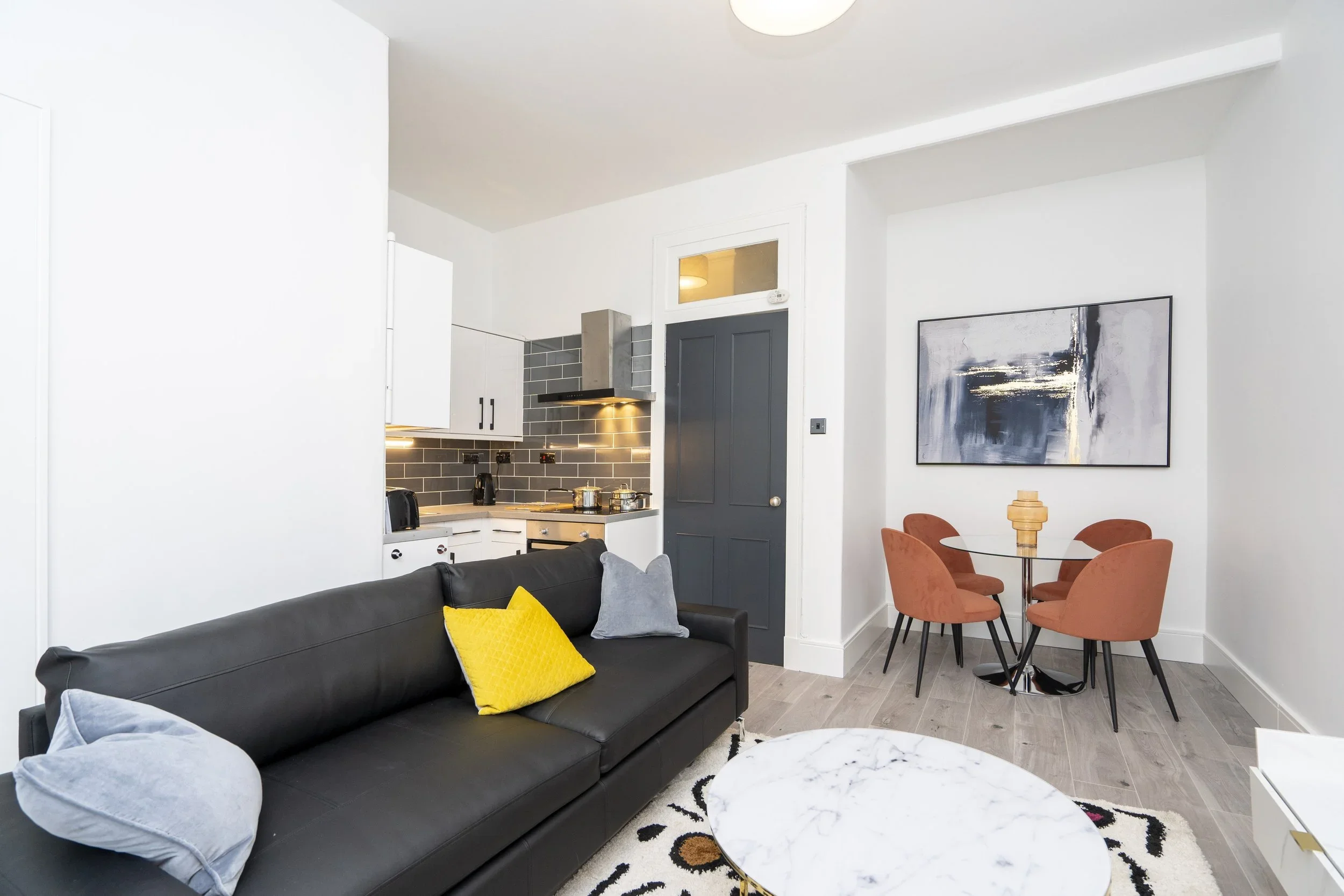 Flat Linden Place in Glasgow