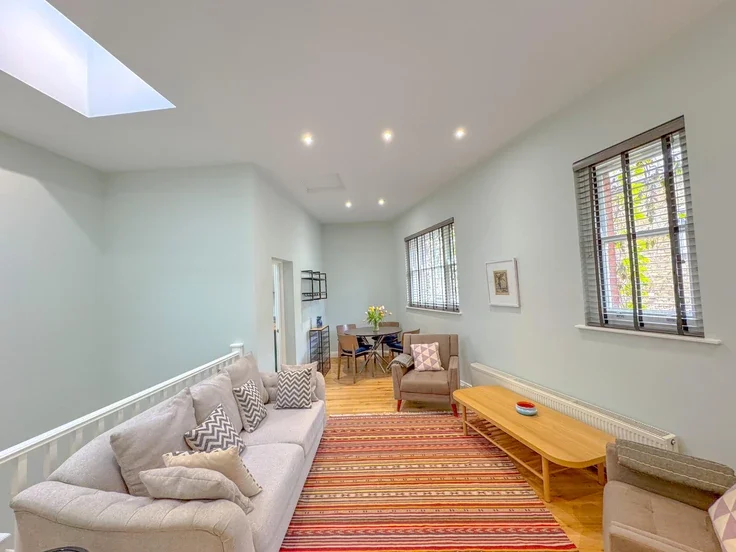 House Park Crescent Mews East in City of Westminster