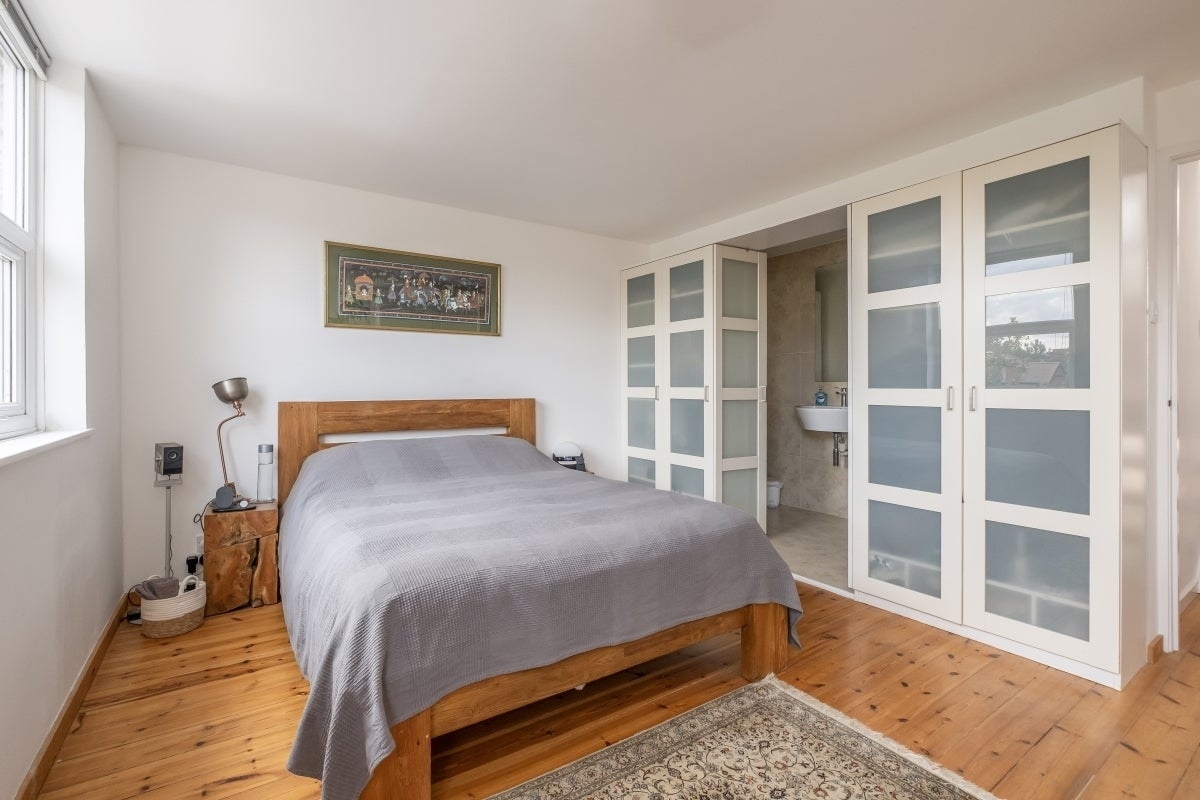 House Meadow Close in Greater London