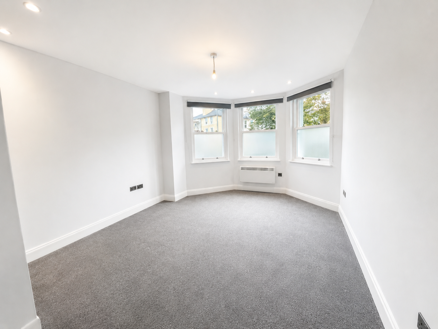 Flat Lansdowne Road in Tunbridge Wells