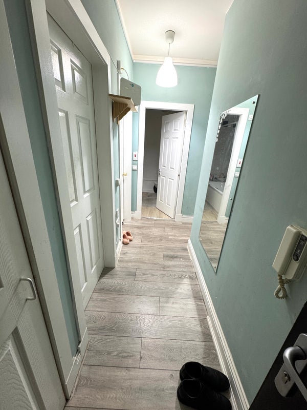 Room Midlock Street in Glasgow