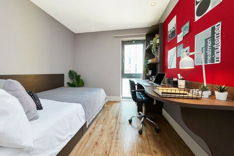 Flat Walworth Road in Greater London