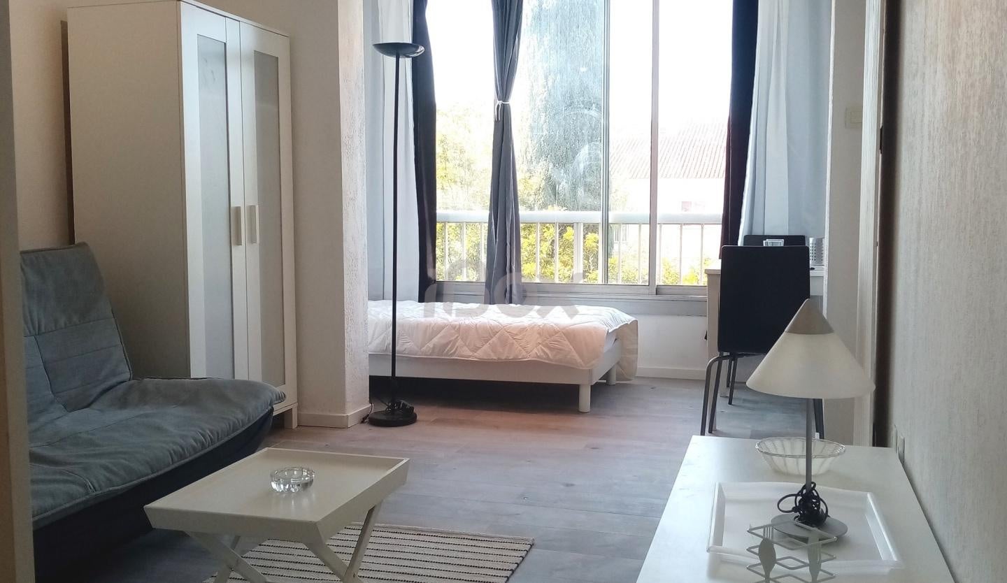 Flat Avenue Fliche Bergis in Saint-Mandrier-sur-Mer