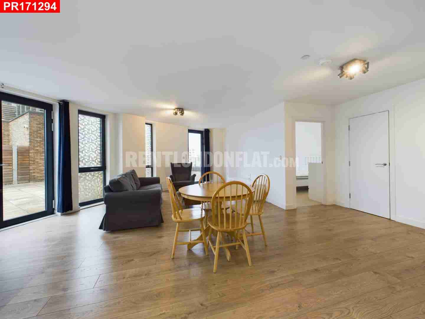Flat Williamsburg Plaza in Greater London