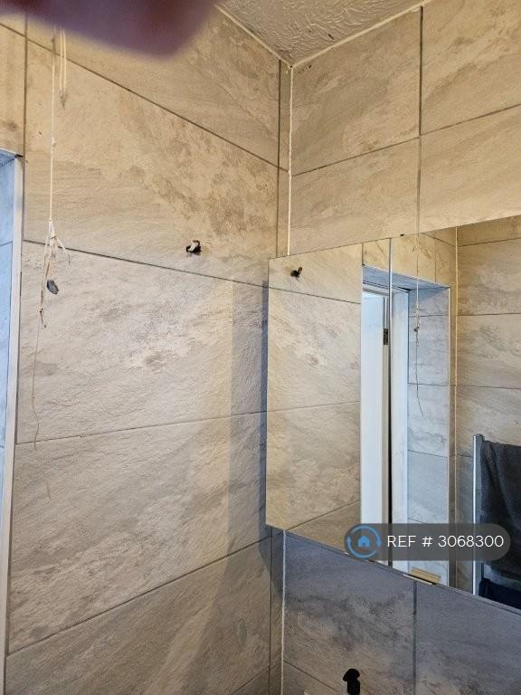 Room Le Marchant Road in Surrey Heath