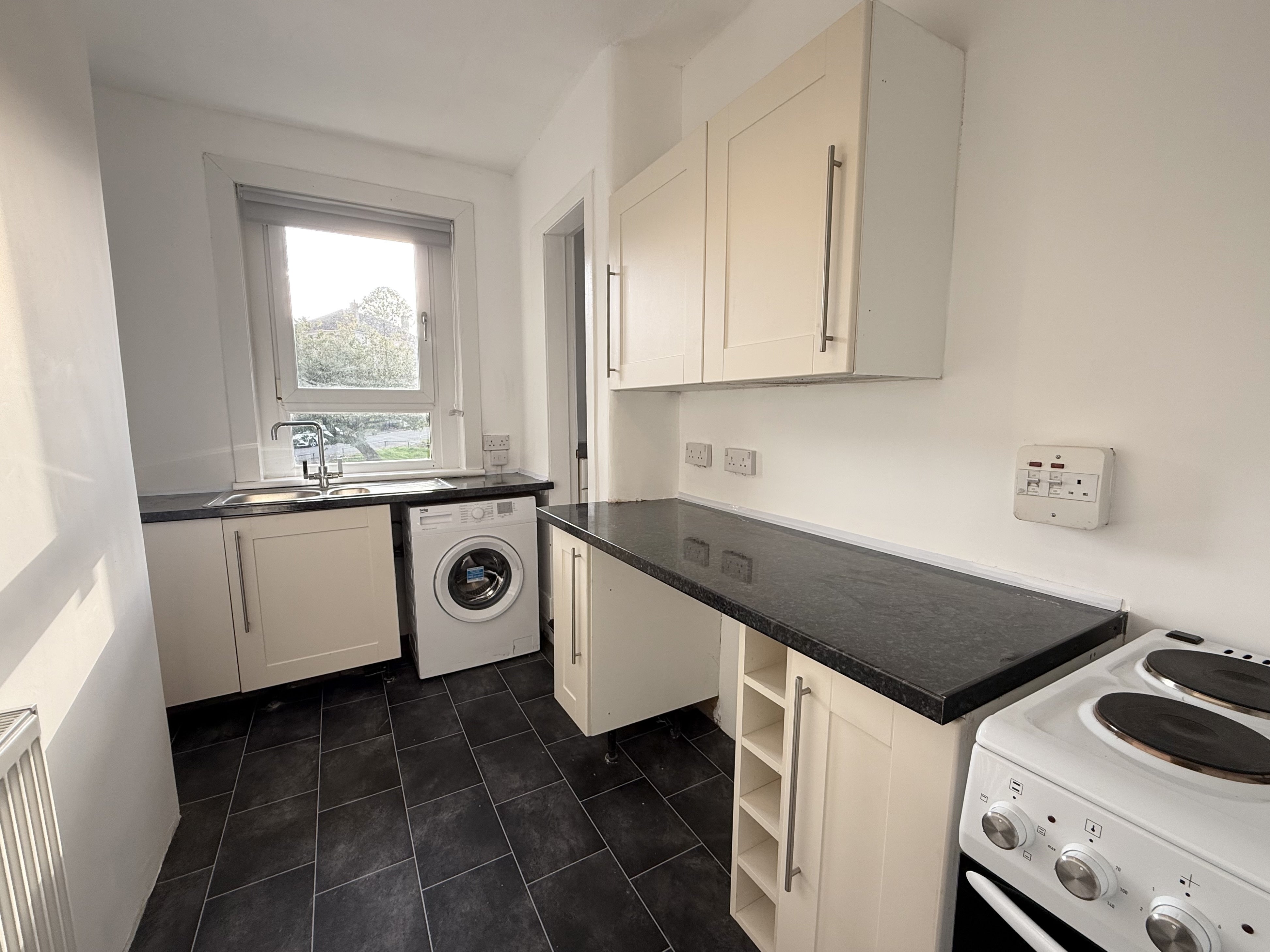 Flat Murrayfield Street in Glasgow