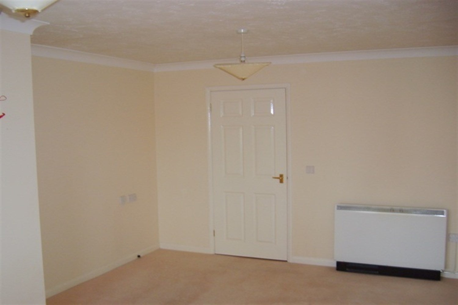 Flat Elmer Road in Arun