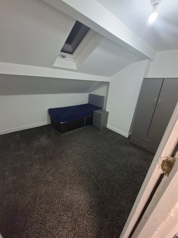 Room Jardine Road in Birmingham