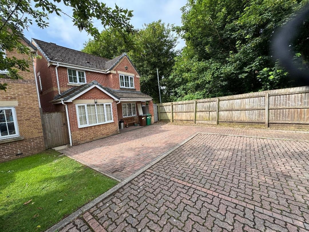 House Golf Close in Nottingham