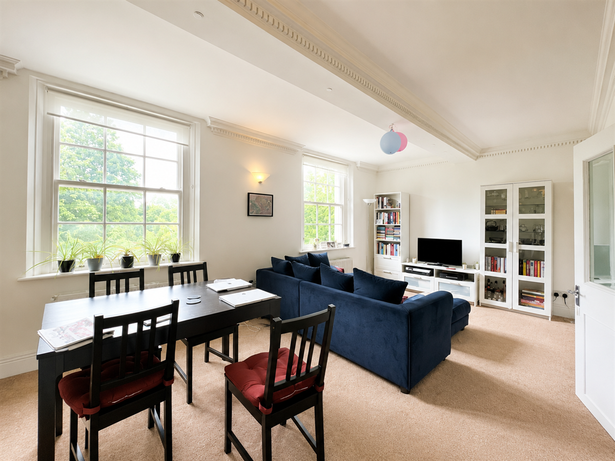 House Albert Terrace in Greater London