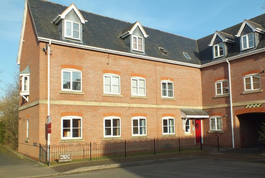 Flat Cornwood Lane in Metropolitan Borough of Solihull