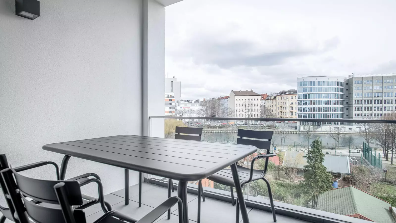 Wohnung Dunckerstraße in Berlin