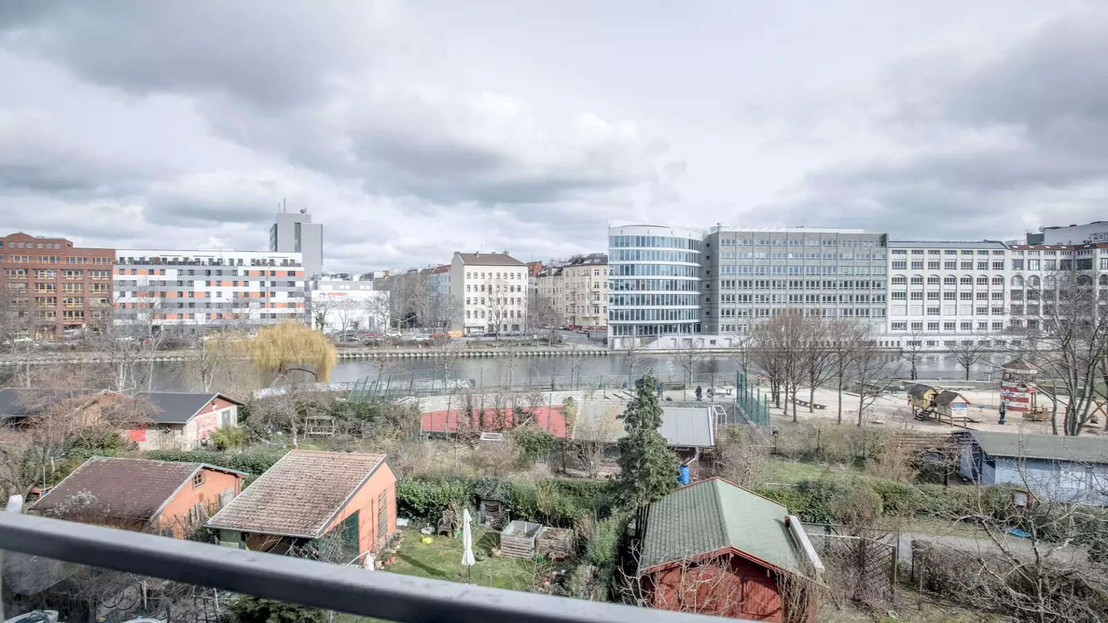Wohnung Dunckerstraße in Berlin