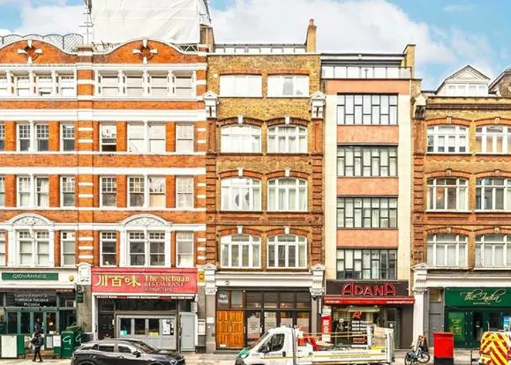 Room City Road in Greater London