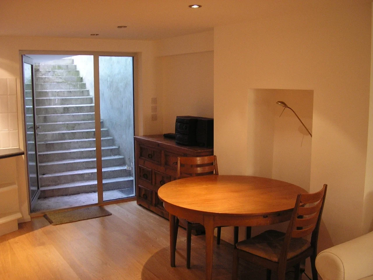 Flat Knatchbull Road in Greater London