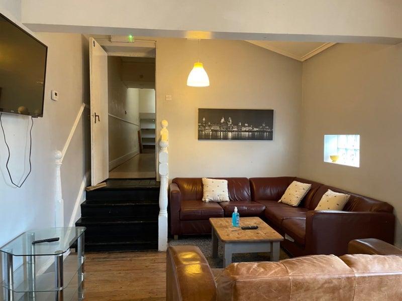 Room Glynn Street in Liverpool