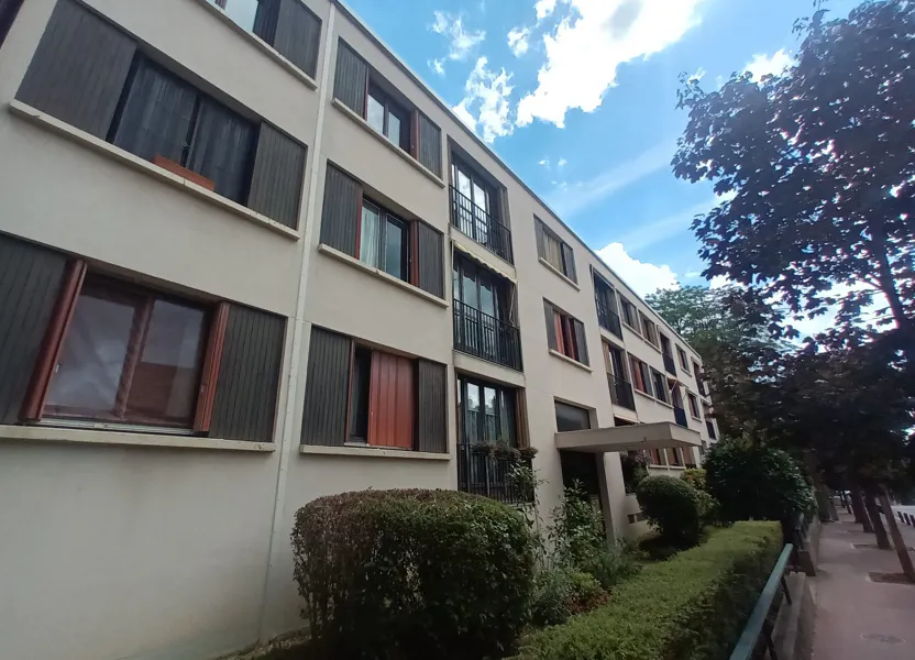 Flat Rue Gaston Lévy in Sceaux
