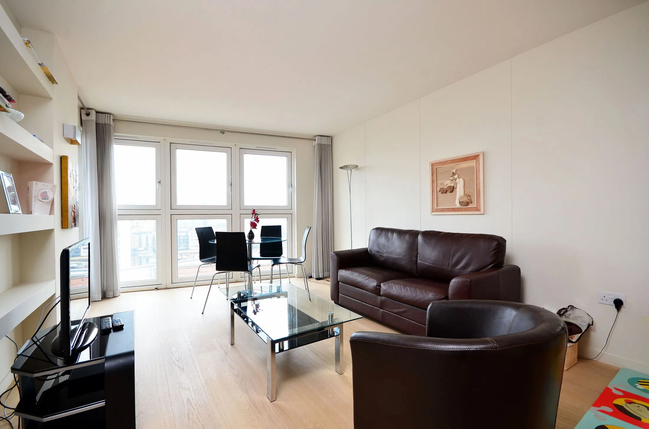 Flat Fairmont Avenue in Greater London