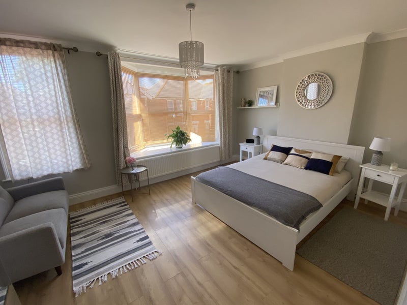 Room Curzon Road in Bournemouth