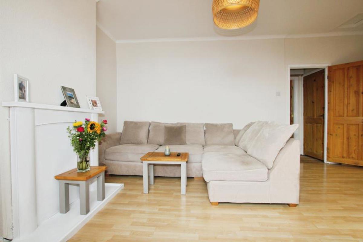 Flat Gloucester Road in Bristol
