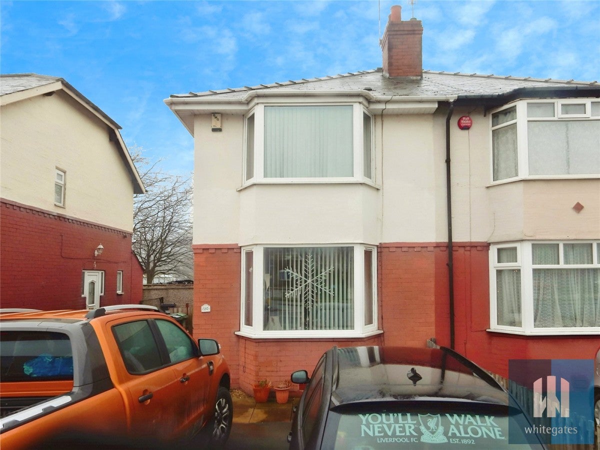 House Leeds Road in Kirklees