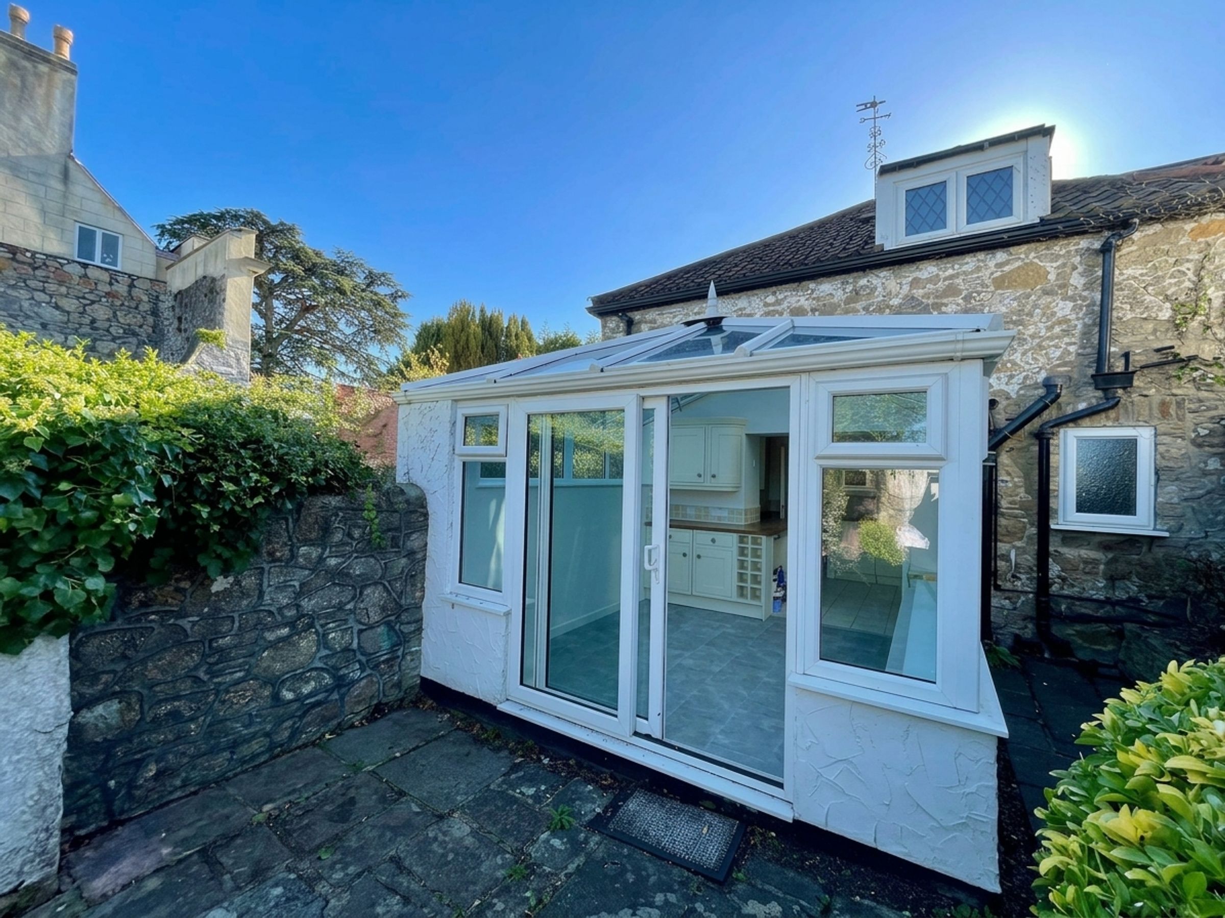 House Coombe Lane in Bristol