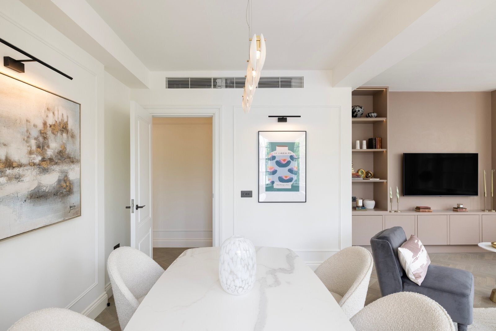 Flat Brompton Road in Greater London