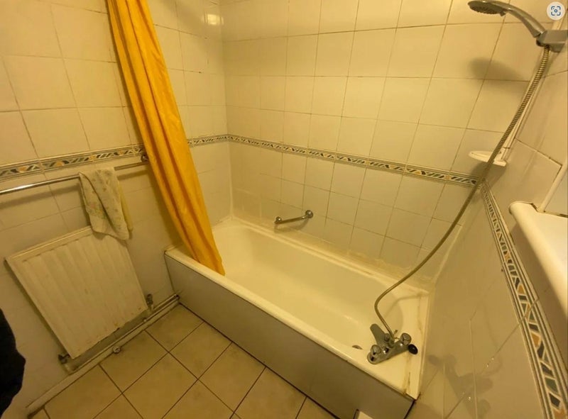 Room Cambridge Heath Road in Greater London