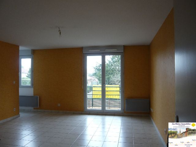 Flat Rue Robert Schuman in Villefranche-sur-Saône