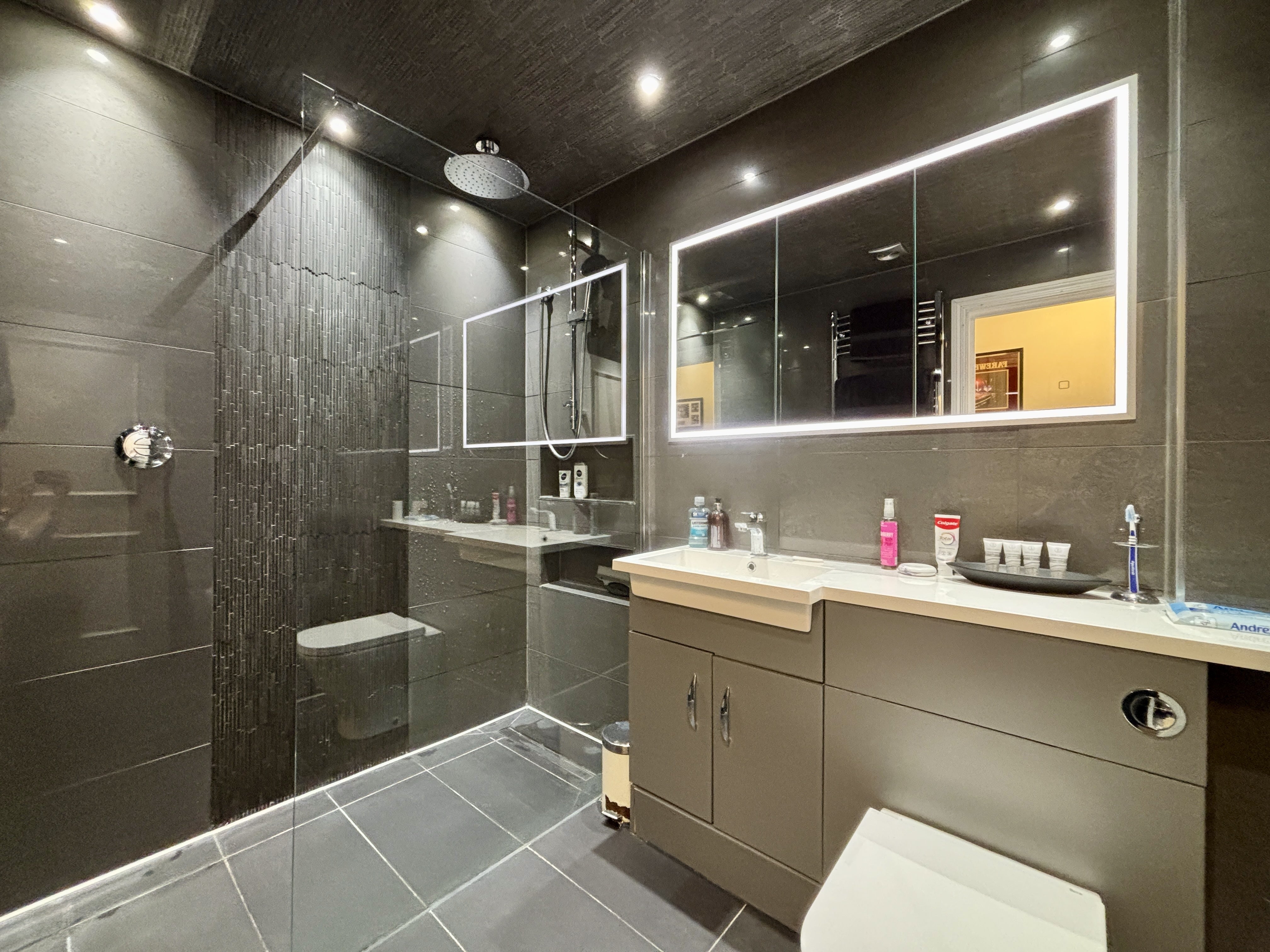 Flat Stevens Close in Greater London