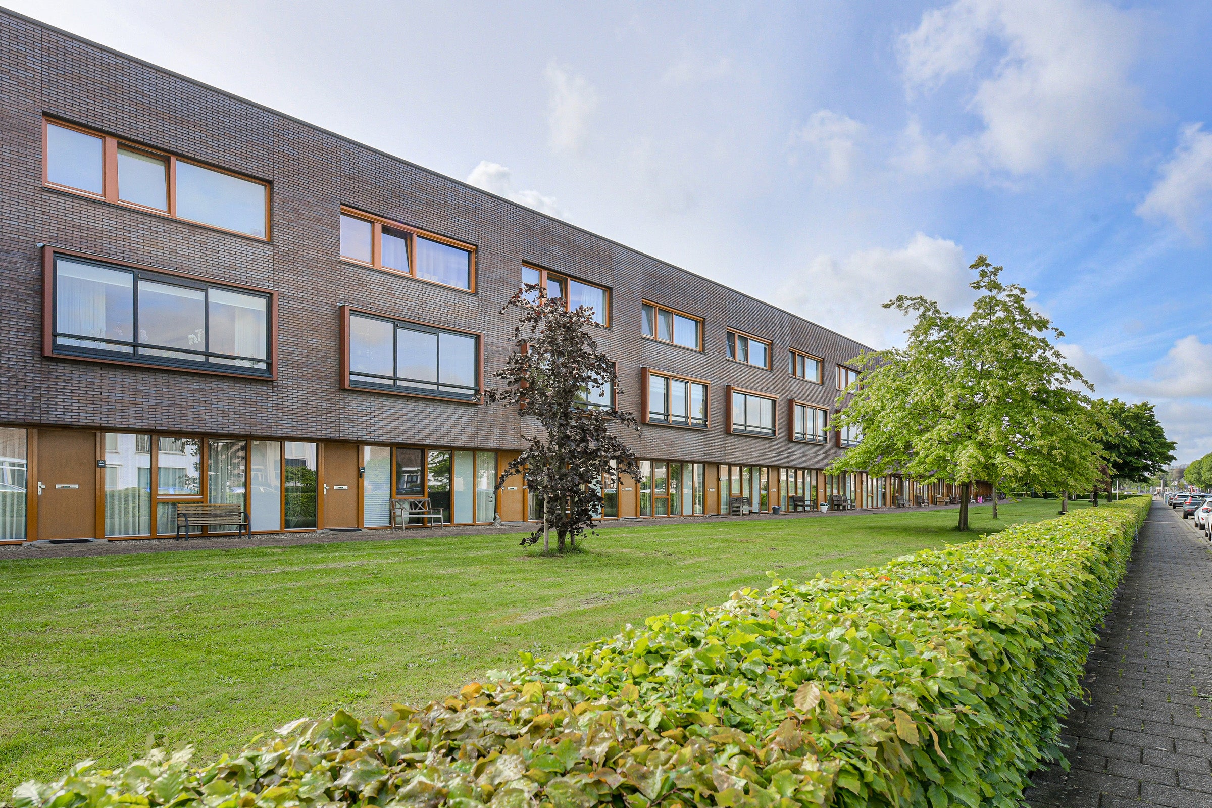 Tussenwoning te koop: Topaasstraat 49, Breda