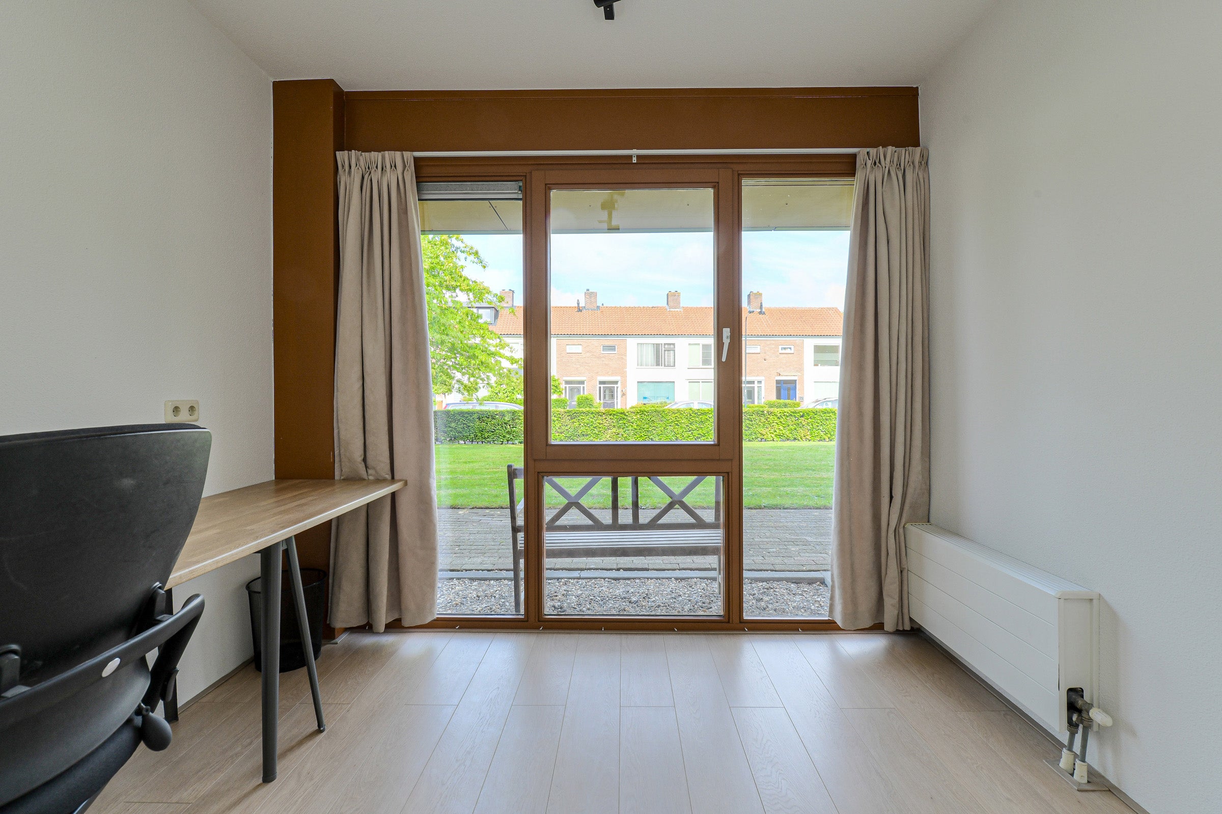 Tussenwoning te koop: Topaasstraat 49, Breda