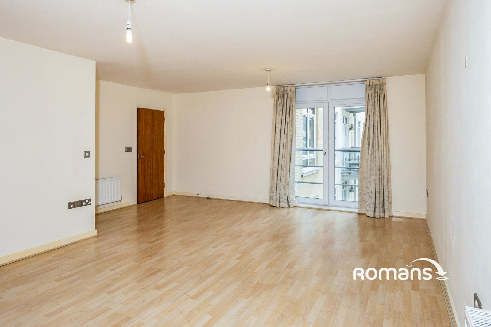 Flat Kenavon Drive in Reading