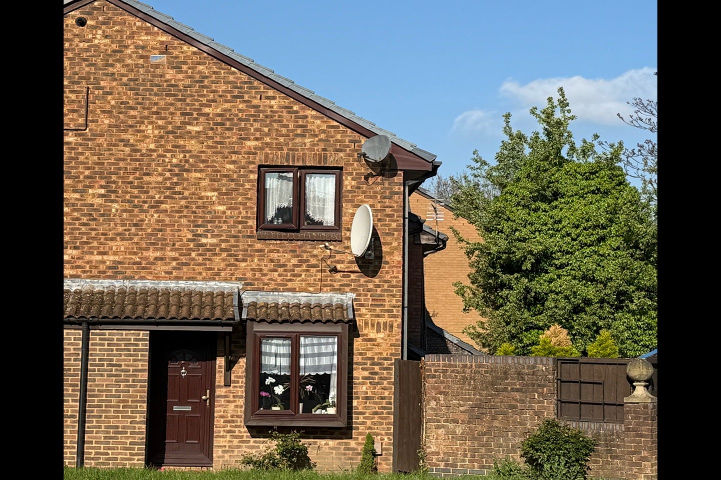 House Berrydale Road in Greater London