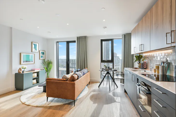 Flat Charter Street in Greater London