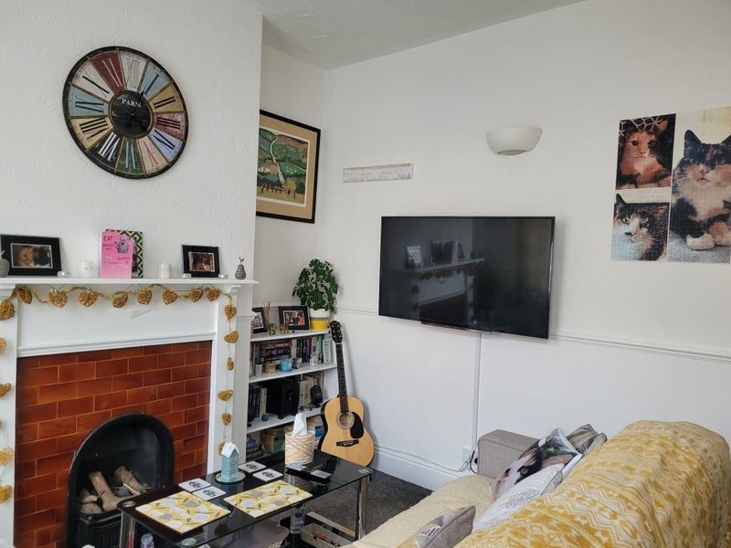 Room Newcombe Road in Coventry