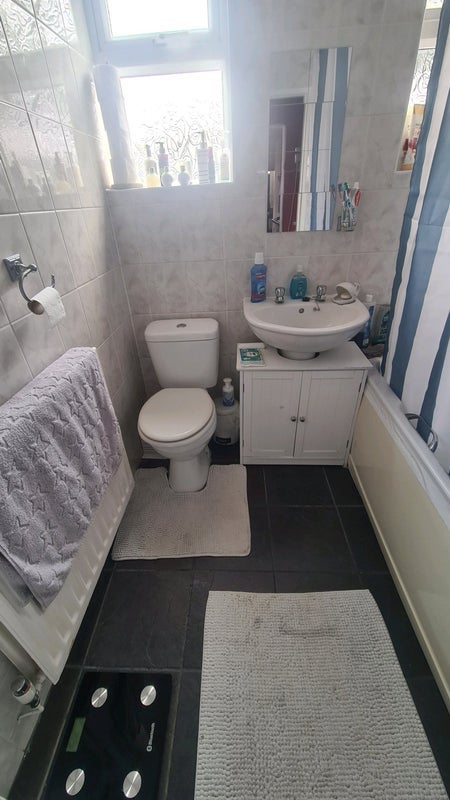 Room Newcombe Road in Coventry